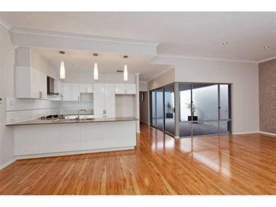 37 Bellairs Rd, Kardinya