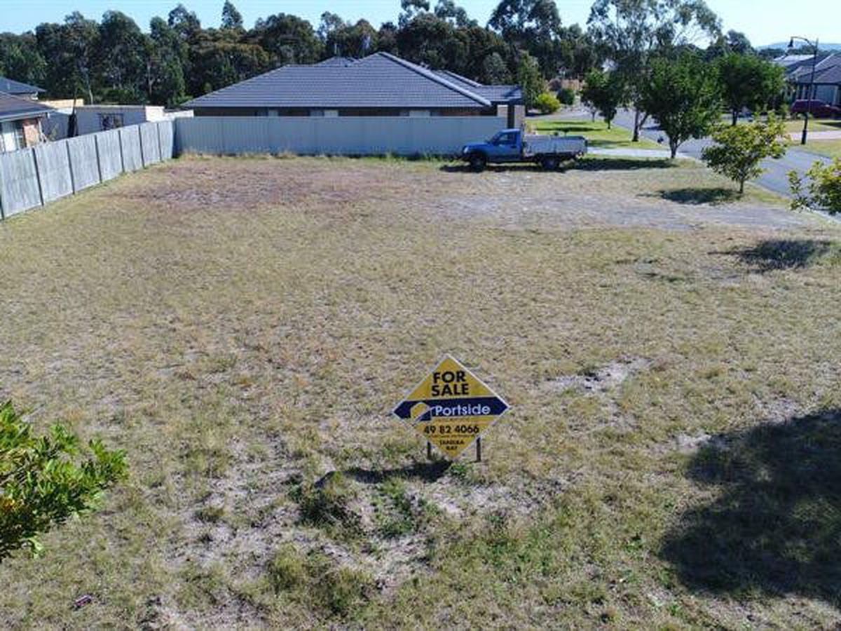 21 Broughton Circuit, Tanilba Bay, Tanilba Bay - Thumbnail 5