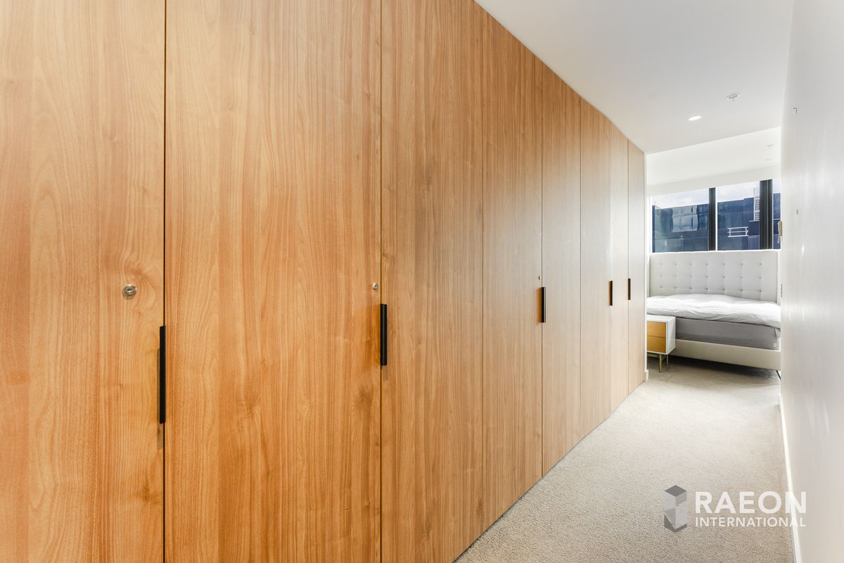 1613 / 18 Claremont St, South Yarra