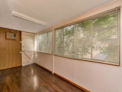 11 Burton Street, North Booval
