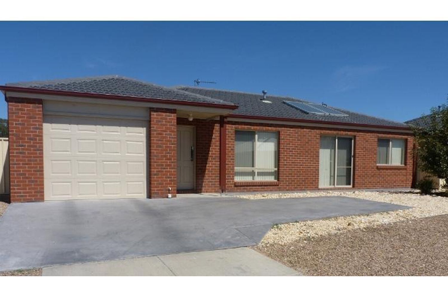 3 Rogers Street, Horsham