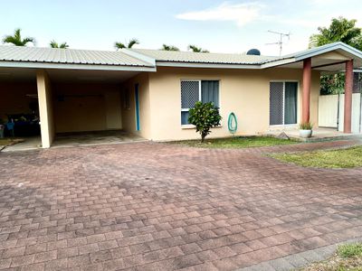 2 / 11 Stint Court, Bakewell