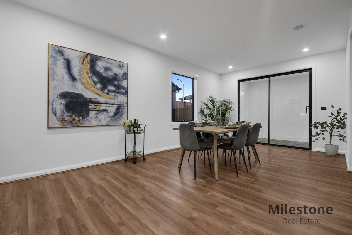 11 Carcoola Rise, Clyde North