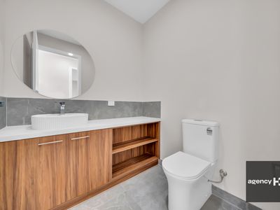 28 Art Deco Drive, Deanside