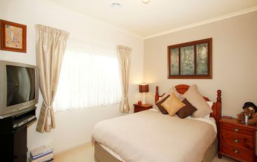 6 Sunhill Court, Beaconsfield