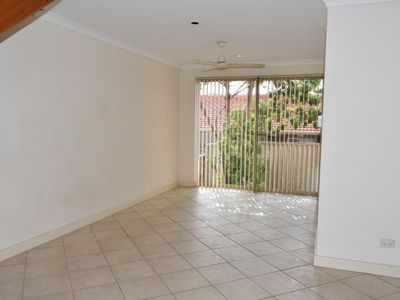 2/48 Scarborough Beach Road, Scarborough