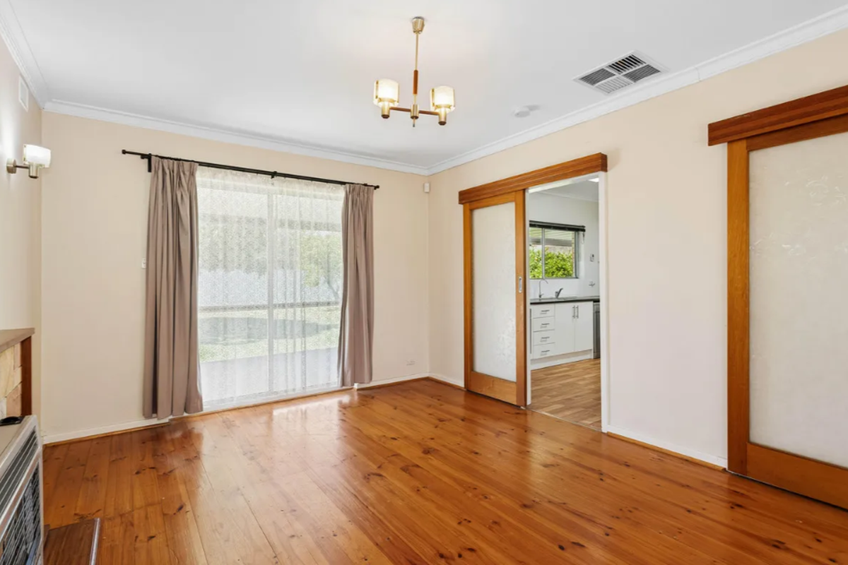 4 Spenfeld Court, Valley View