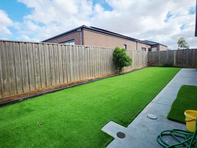95 Holyoake Parade, Manor Lakes