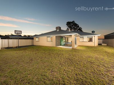 12 HOWSE CRESCENT, Wodonga