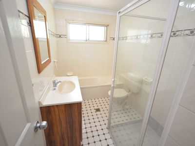 83 High Street, Parkes