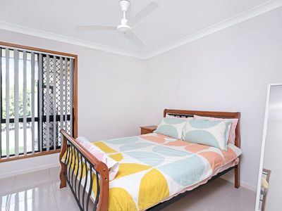 2 Sandys Pl, Kawana