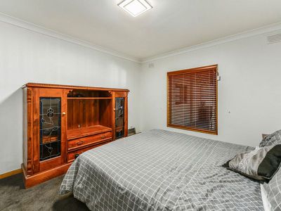 17 Leake Street, Southend