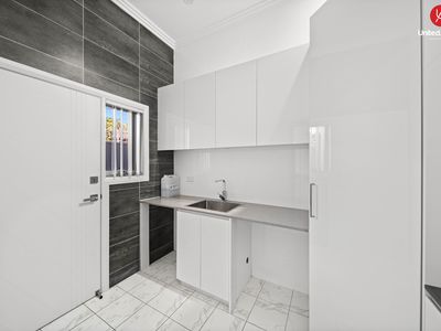 4B Kelly Street, Oran Park