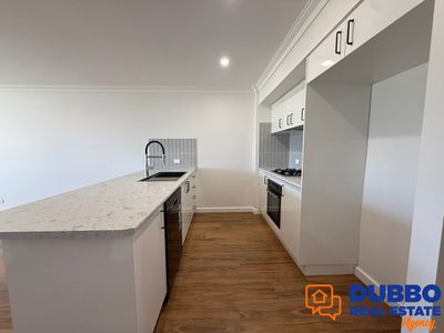 11 Lesmurdie Parade, Dubbo