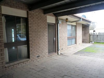 4 / 8 High Street, Horsham