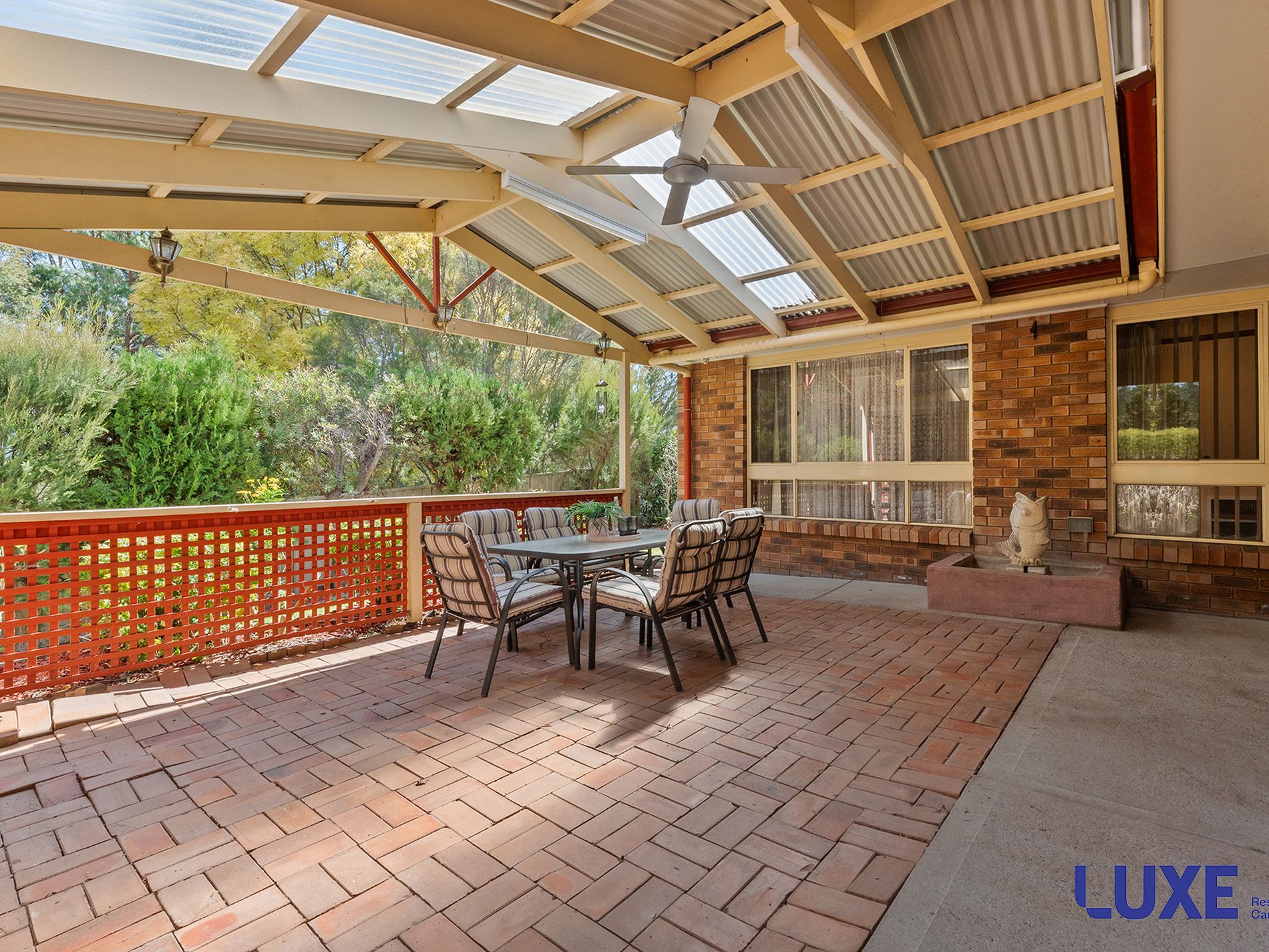 16 Gratton Place , Isaacs