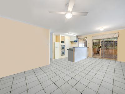 2 Beech Court, South Lake