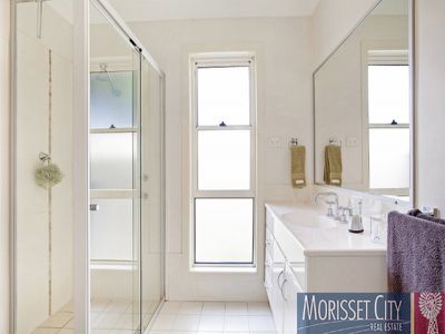 6 Reuben Close, Cooranbong