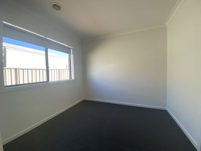 4 Federation Boulevard, Truganina