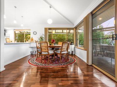 5 Mauldon Mews, Winthrop