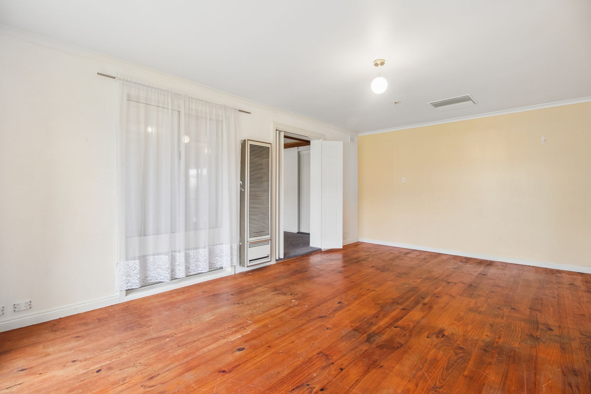 5 Sovereign Street, Hallett Cove