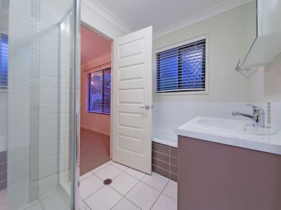 63 Yarra Road, Wakerley