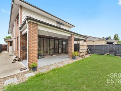 39 Aquatic Drive, Cranbourne West