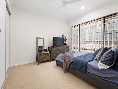 53 Apple Berry Avenue, Coomera