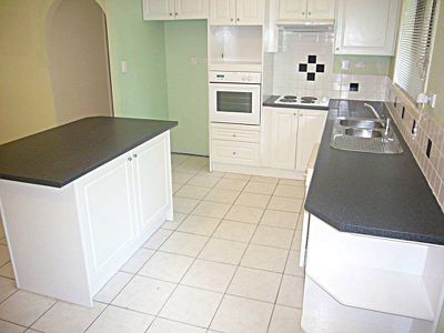 2 Knightsbridge Crescent, Rochedale South