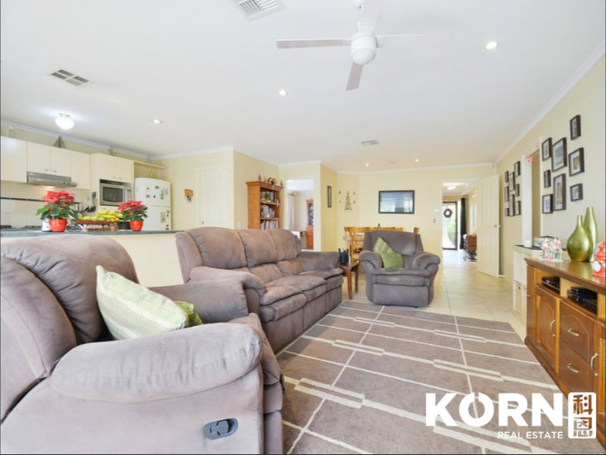 8 Rockingham Drive, Lightsview