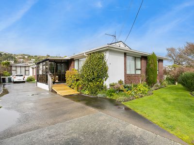 42 Oxford Street, Tawa