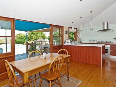 25 North Station Road, North Booval