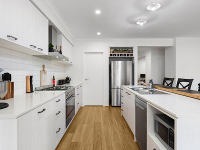 41 Yeungroon Boulevard, Clyde North