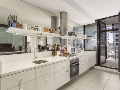 904 / 12-14 Claremont Street, South Yarra