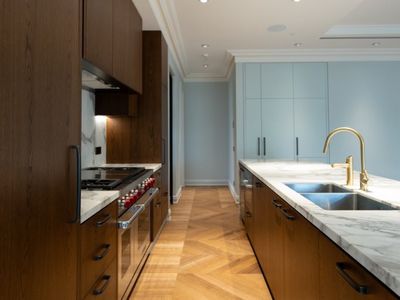 2 / 147 Darling Point Road, Darling Point