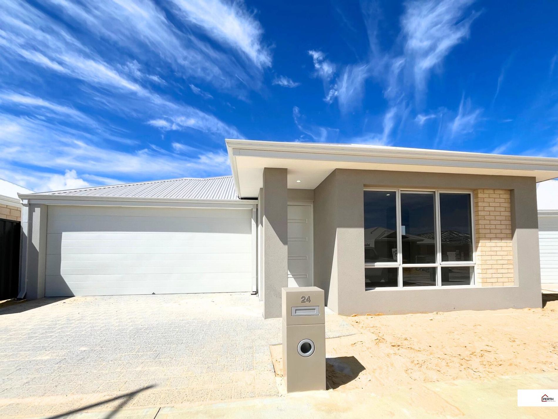 24 Kembla Way, Lakelands