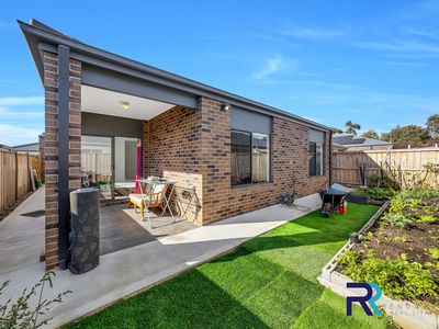 10 Breezy Circuit, Werribee