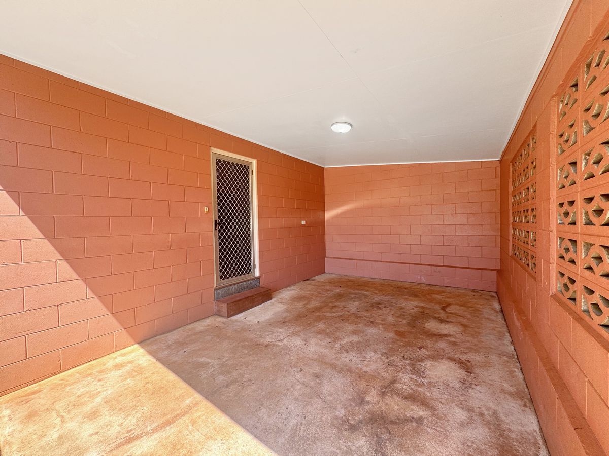 17 ARMSTRONG STREET, Atherton