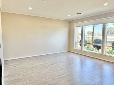 808 Armstrong Road, Manor Lakes