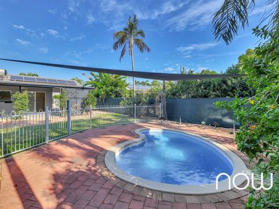 15 Connaught Court, Bakewell