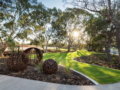 11 Januk Turn, South Guildford