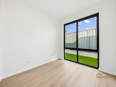 47 GOLF ROAD, Parkwood