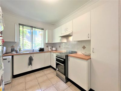4 / 8 Curt Street, Ashfield