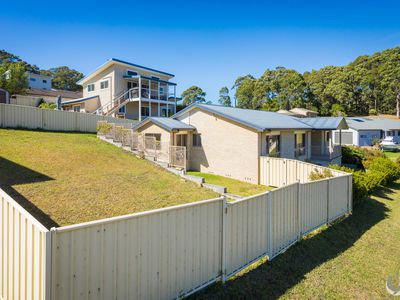 55 Warbler Crescent, North Narooma