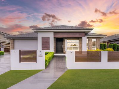 5 Corduroy Road, Elizabeth Hills
