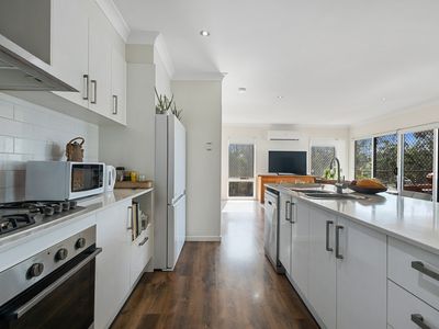 16 Black Teak Court, Brookwater