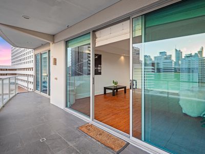 901 / 108 Terrace Road, East Perth