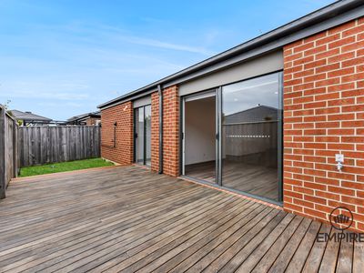 15 Roskopp Avenue, Clyde North