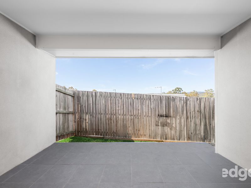 2 / 15 Pemswood Close, Deebing Heights