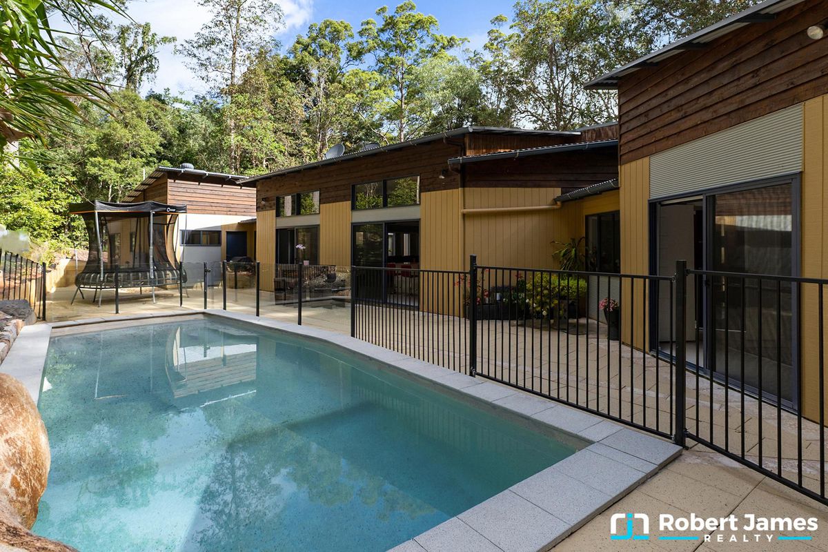 17 Cocos Court, Doonan